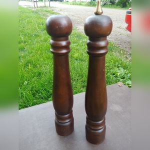 Vintage Tall Wood Salt&Pepper Shakers